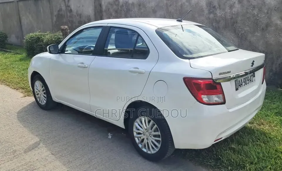 Suzuki Dzire 2023 Blanc