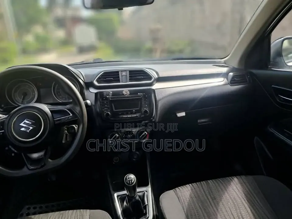 Suzuki Dzire 2023 Blanc
