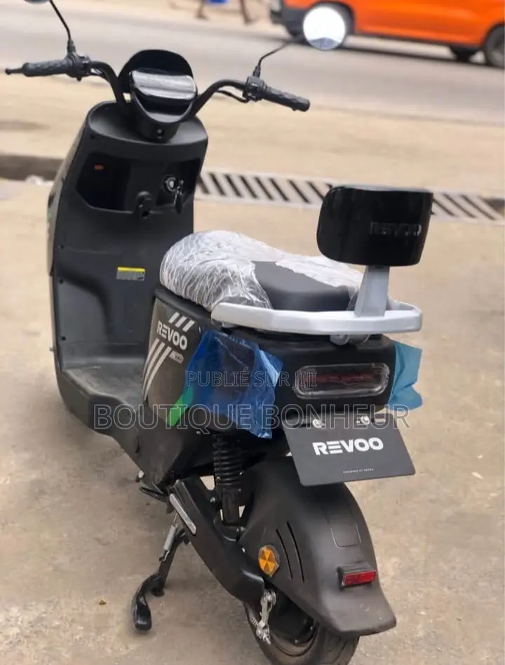 Nouveau Autre 2025 Noir