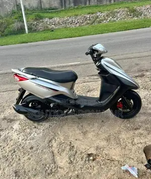 Nouveau Yamaha Autre 2025 Noir