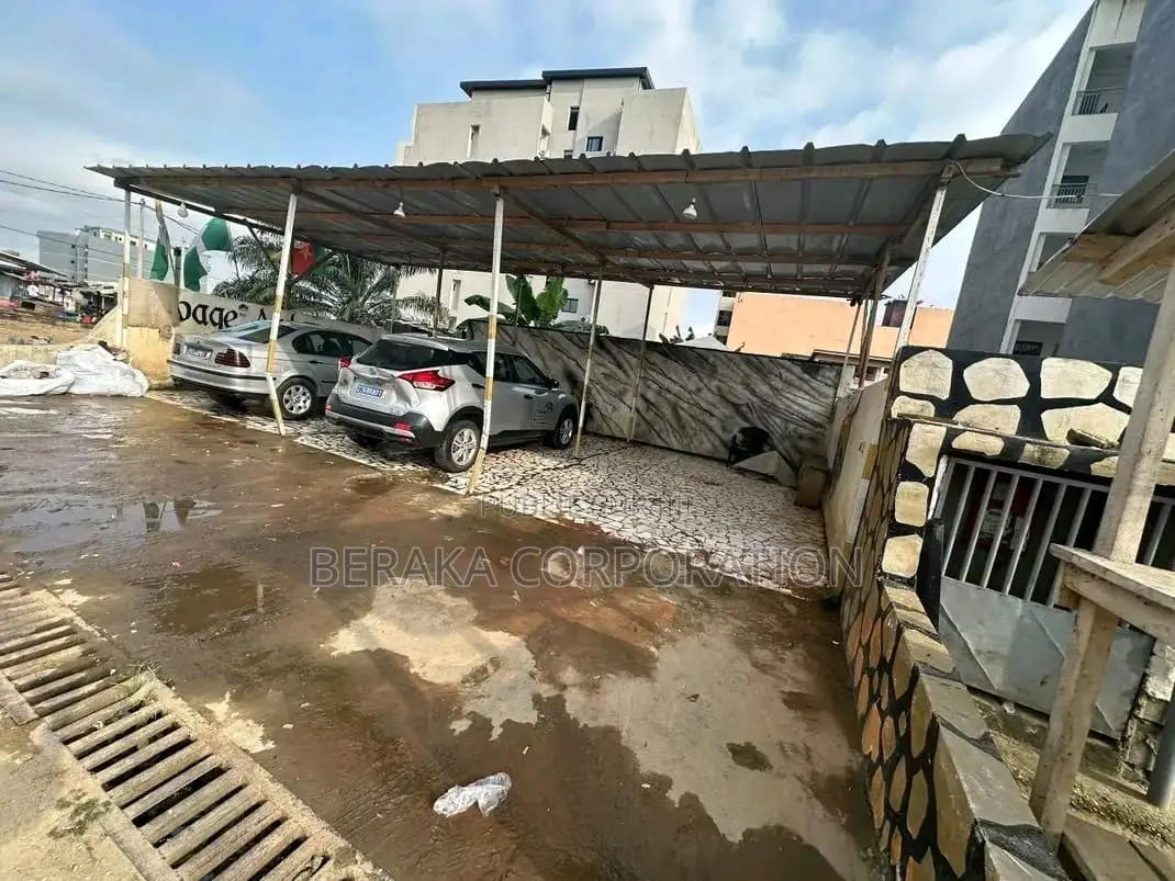  CESSION – ANGRÉ 8e TRANCHE  500 M2 Avec Lavage Auto, Dortoir 3 Cha