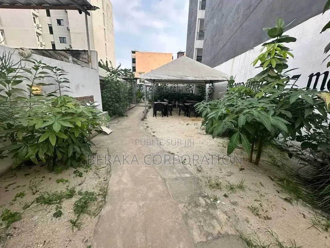  CESSION – ANGRÉ 8e TRANCHE  500 M2 Avec Lavage Auto, Dortoir 3 Cha