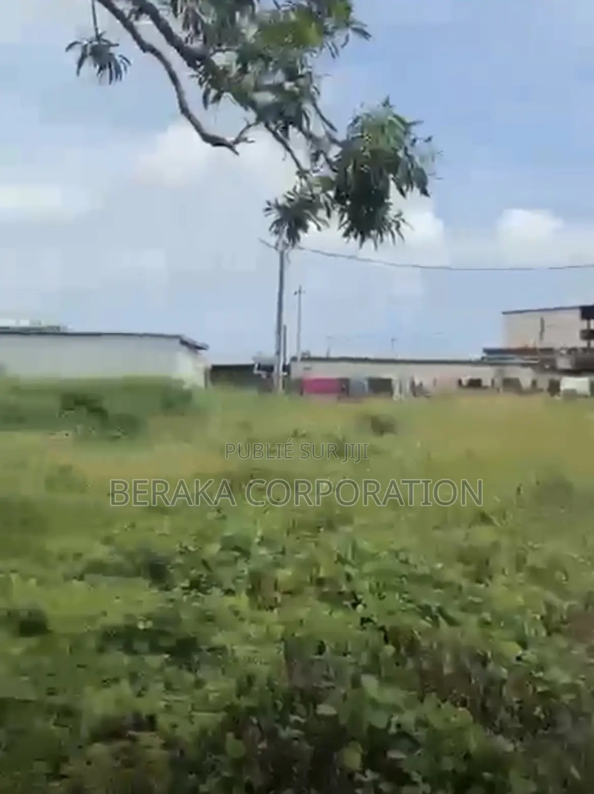  *TERRAIN À VENDRE – YOPOUGON TERMINUS 27*  *Superficie : 1,2 Hecta