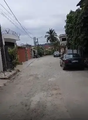 12chbre Duplex dans Beraka Corporation, Cocody à Vendre