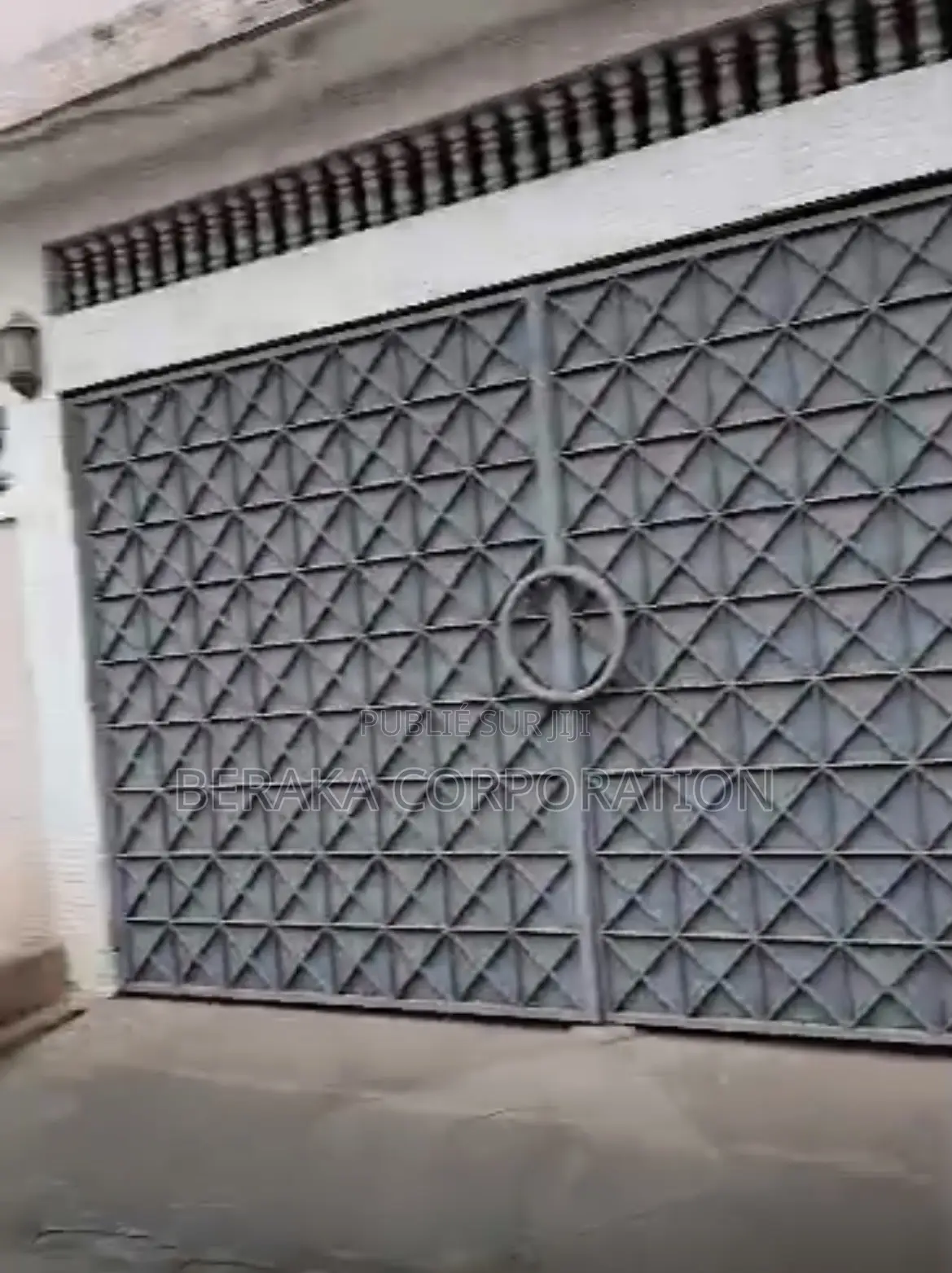12chbre Duplex dans Beraka Corporation, Cocody à Vendre