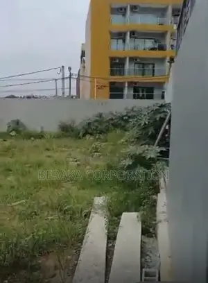  TERRAIN À LOUER – COCODY  Entre École De Police Gendarmerie 