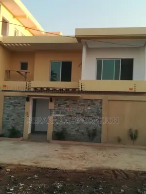 12chbre Duplex dans Beraka Corporation, Cocody à Vendre