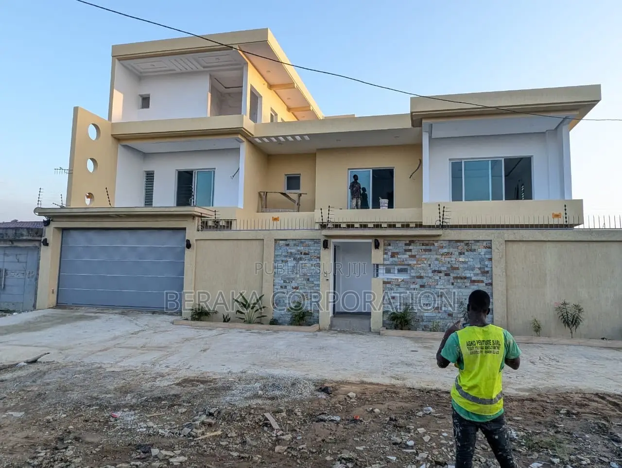 12chbre Duplex dans Beraka Corporation, Cocody à Vendre