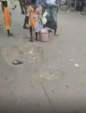 BAIL – ATTECOUBÉ GARAGE Emplacement Stratégique, À L’entrée 1