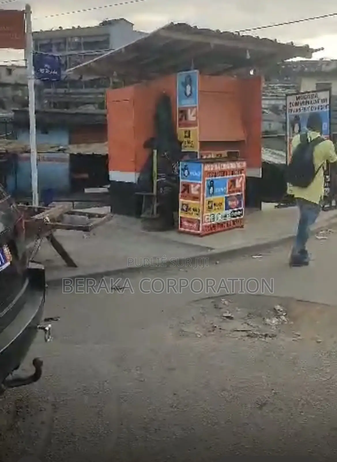 BAIL – ATTECOUBÉ GARAGE Emplacement Stratégique, À L’entrée 1