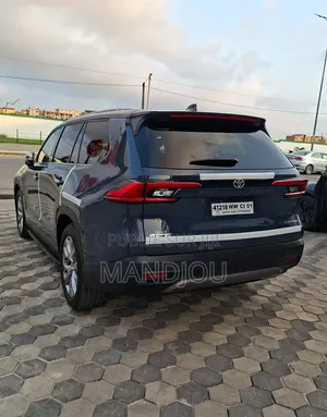 Nouveau Toyota Grand Highlander 2026 Bleu