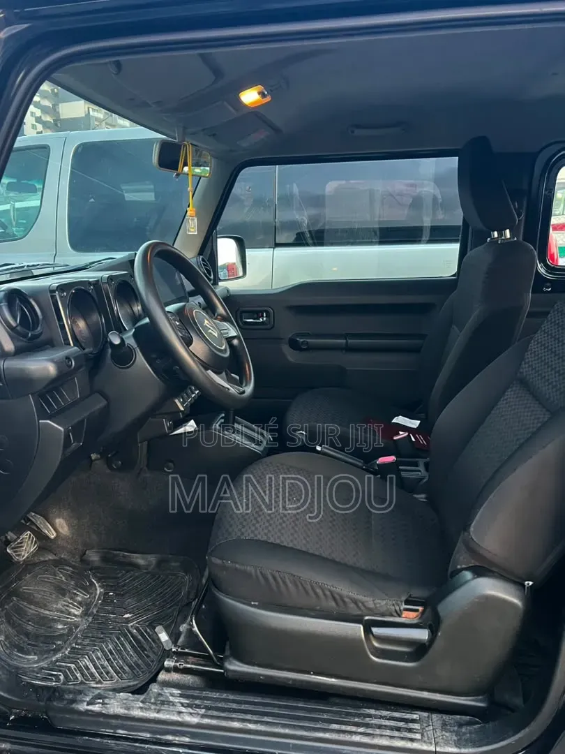 Suzuki Jimny 2022 Noir