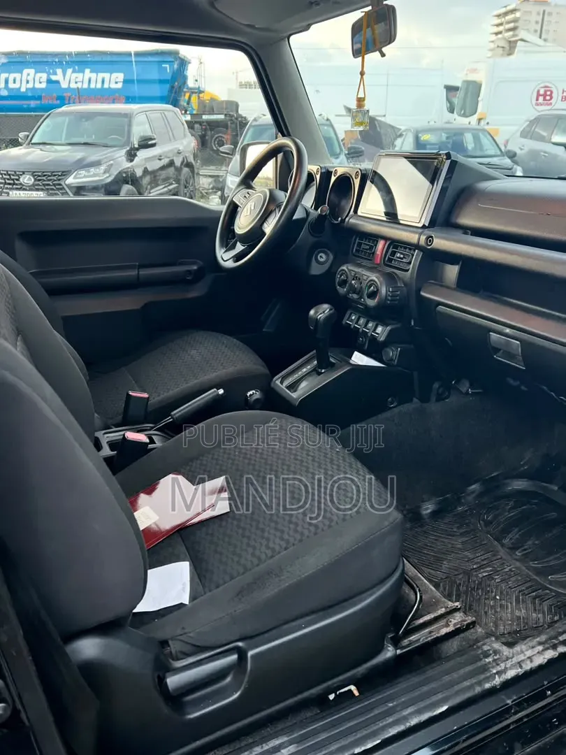 Suzuki Jimny 2022 Noir