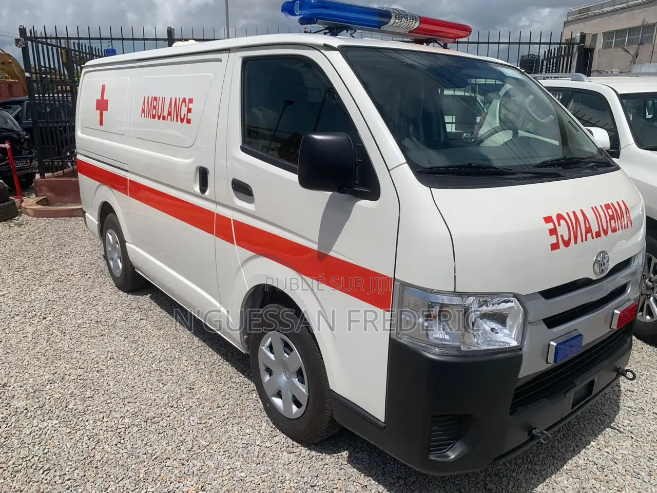 Nouveau Toyota HiAce 2026 Blanc
