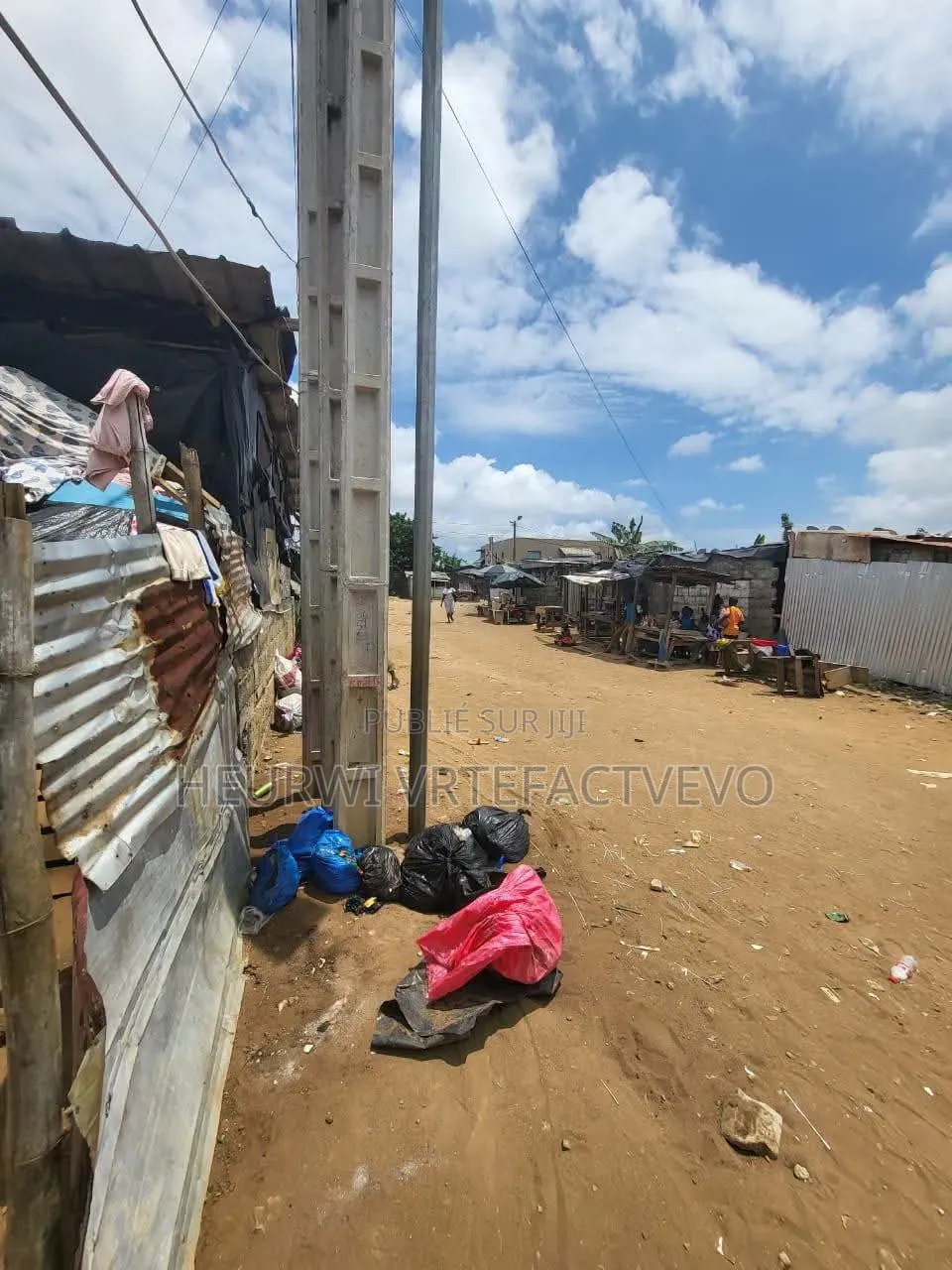 U. Terrain De 750M en Vente À Cocody Rivera Bonoumin