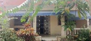 11chbre Maison dans Ahondjon Kader, Yopougon à Vendre
