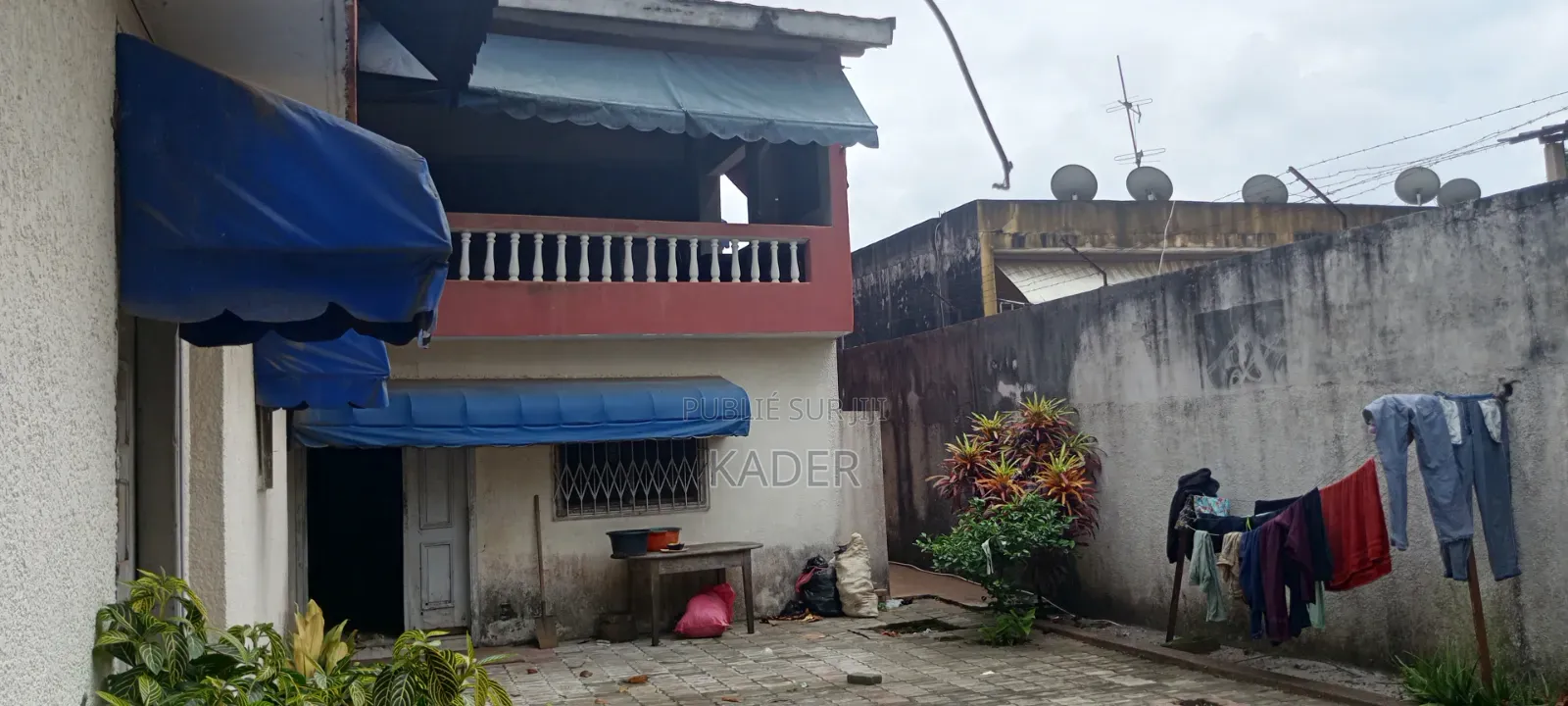 11chbre Maison dans Ahondjon Kader, Yopougon à Vendre