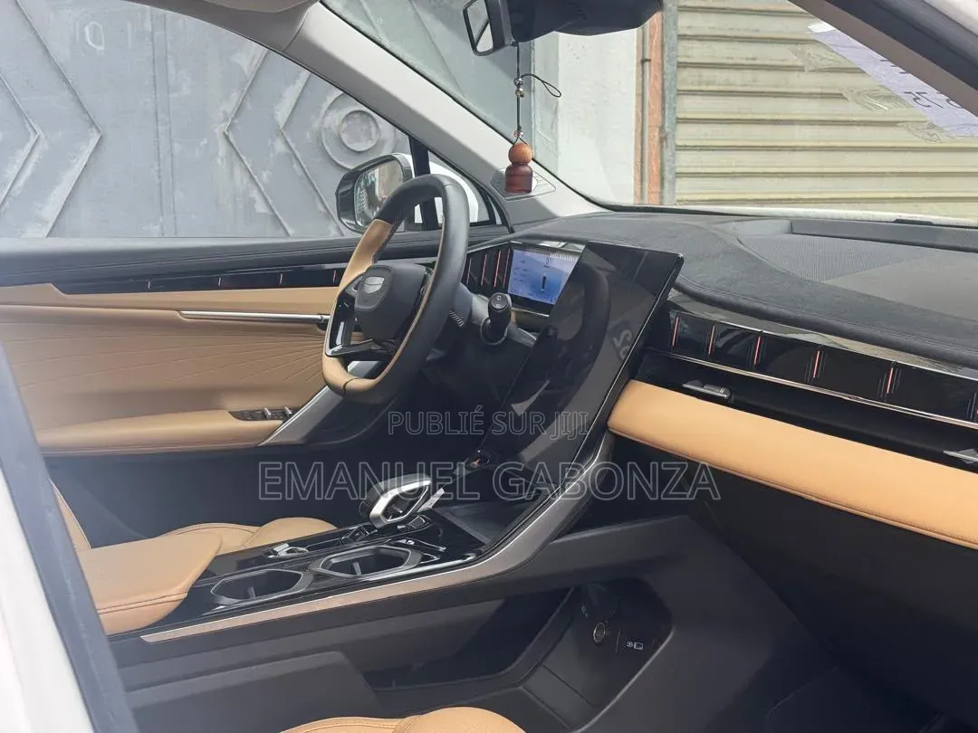 Nouveau Geely Coolray 1.5 FWD 2024 Blanc