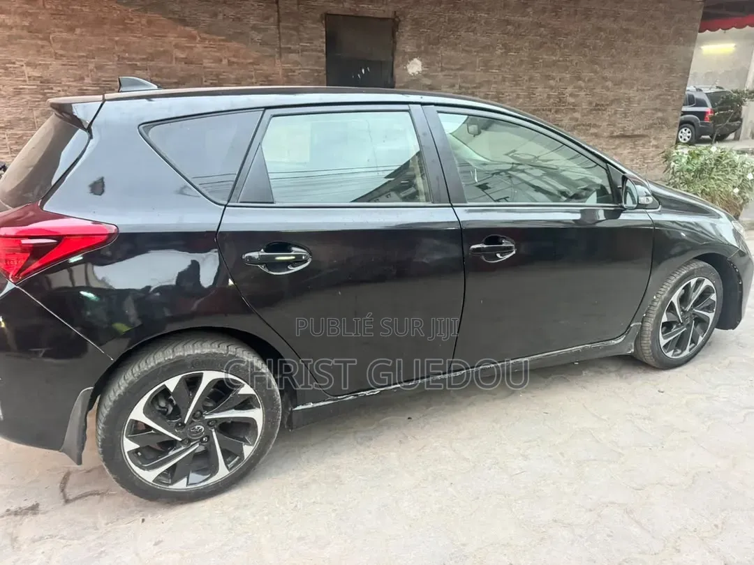 Toyota Corolla 2018 Noir