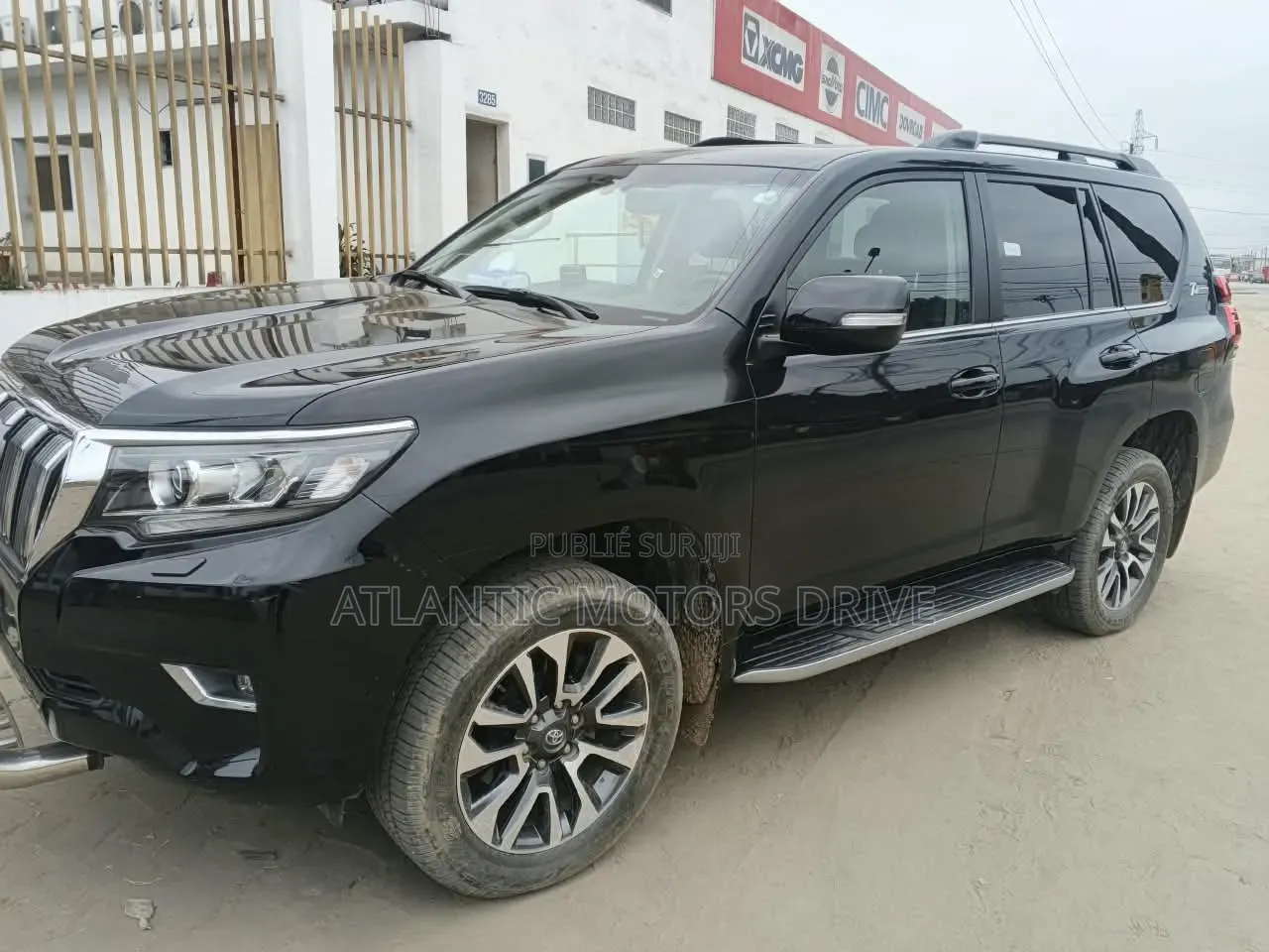 Toyota Land Cruiser Prado 2023 Noir
