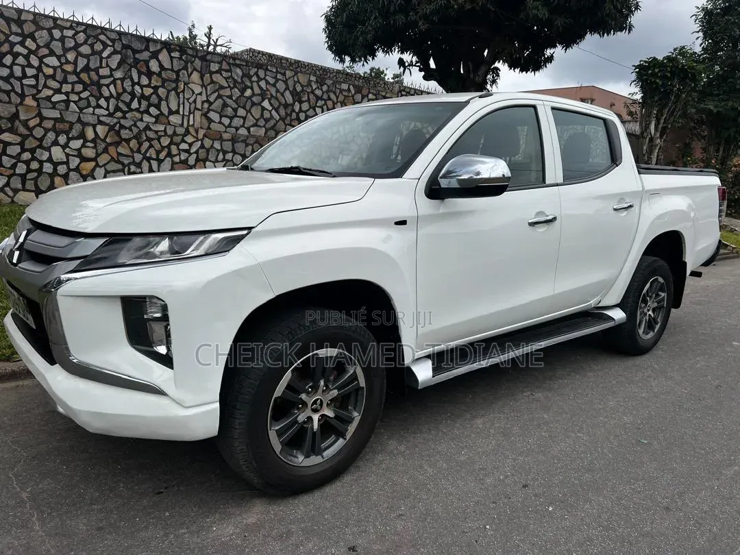 Mitsubishi L200 2022 Blanc