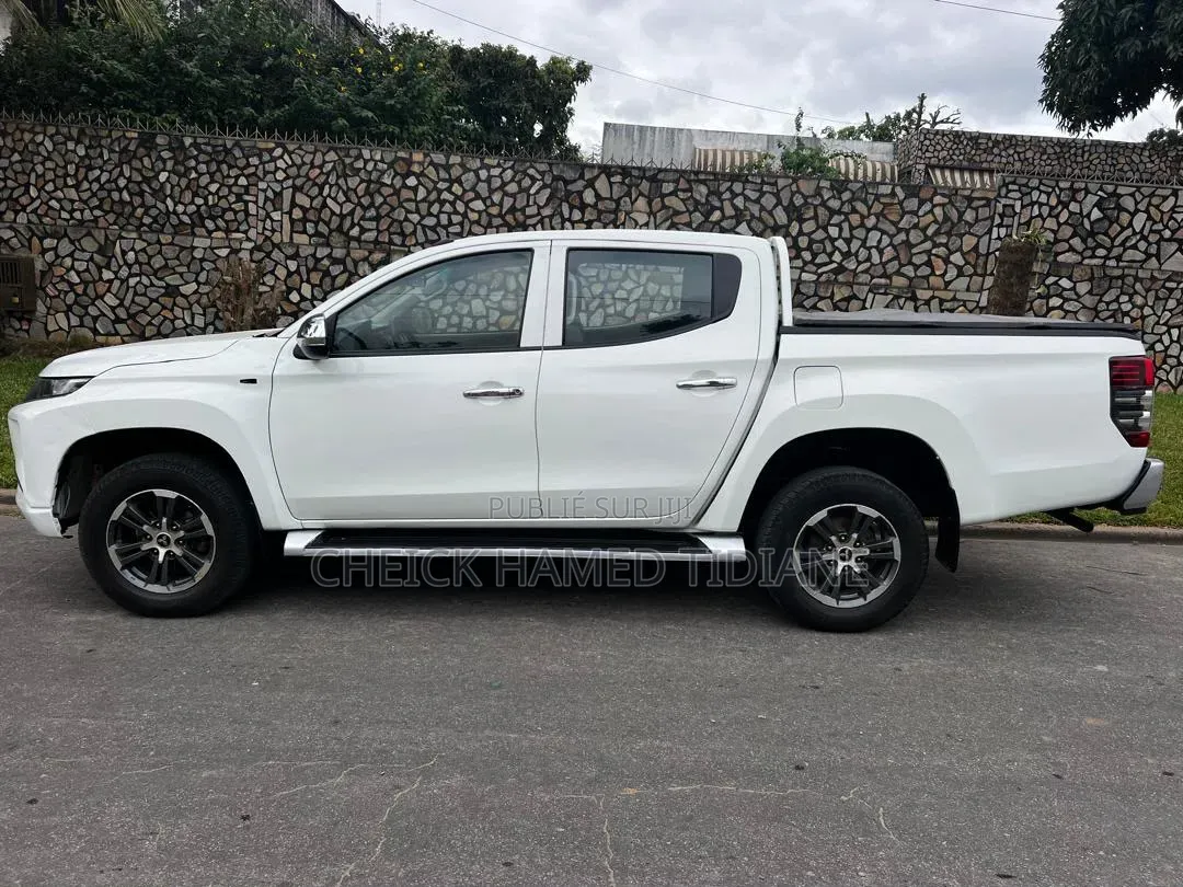 Mitsubishi L200 2022 Blanc