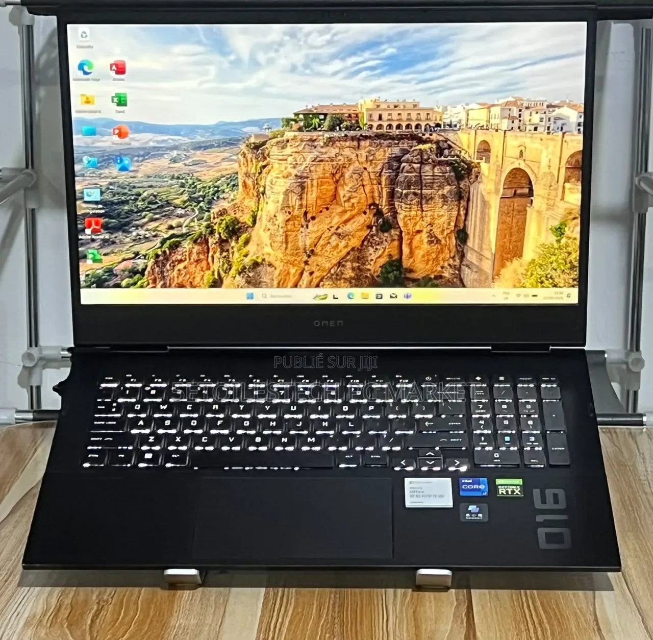 Nouveau HP Omen 15-dh002nr 16GB Intel Core i7 SSD 512GB