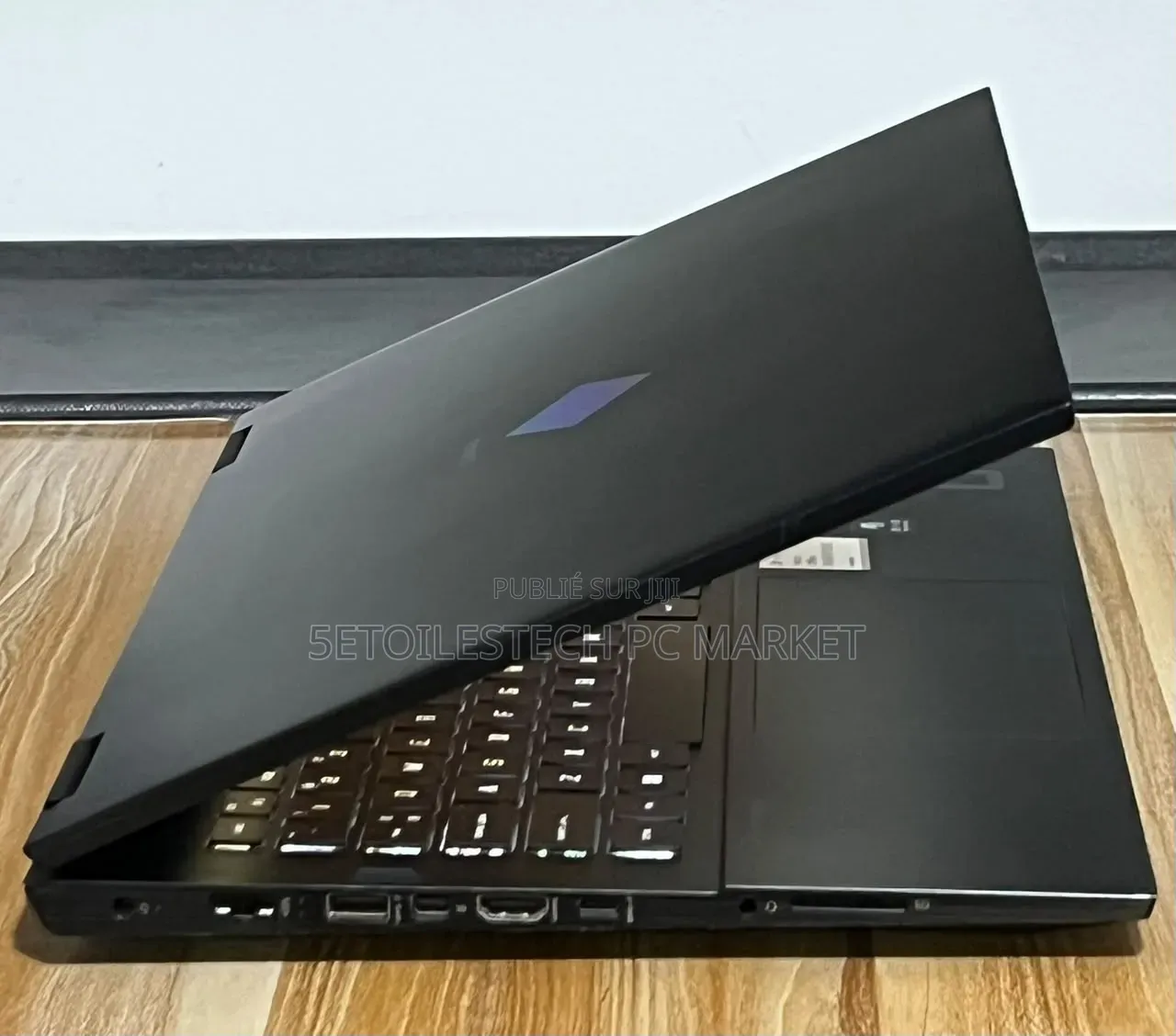 Nouveau HP Omen 15-dh002nr 16GB Intel Core i7 SSD 512GB