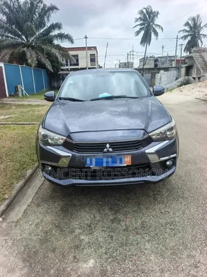 Mitsubishi Outlander 2019 Gris