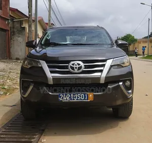 Toyota Fortuner 2019 Marron