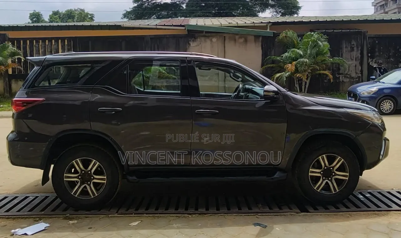 Toyota Fortuner 2019 Marron