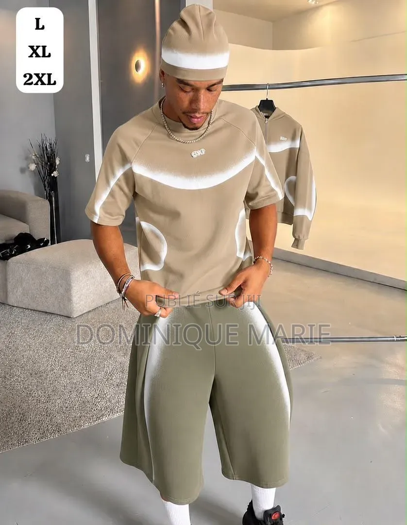 Vente Aussi Des Vêtements Homme Ou Femme