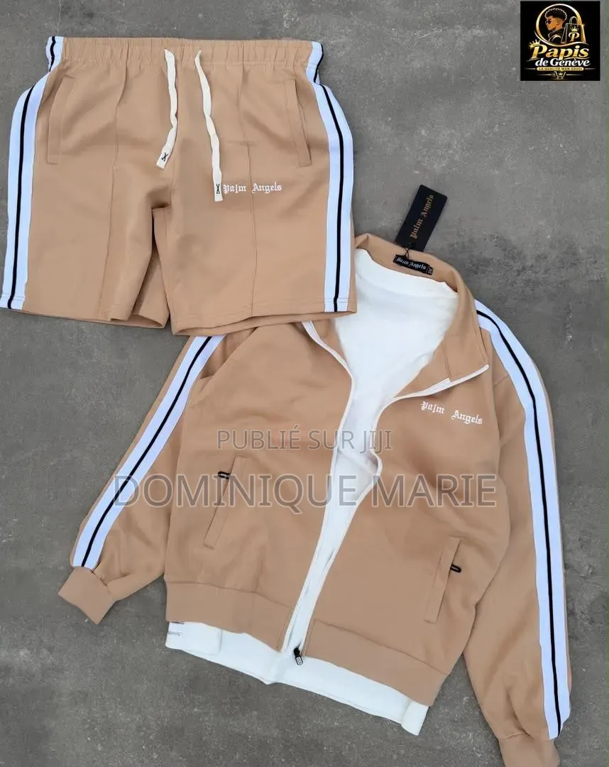 Vente Aussi Des Vêtements Homme Ou Femme
