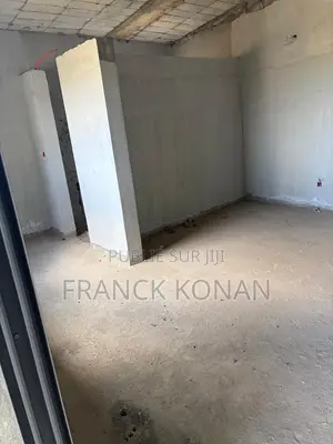 5chbre Duplex Dans Cocody À Vendre