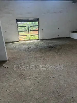5chbre Duplex Dans Cocody À Vendre