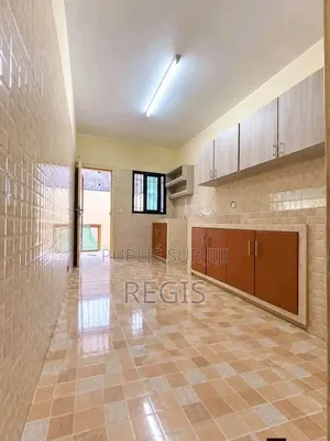 2chbre Appartement dans Regis, Cocody à Louer