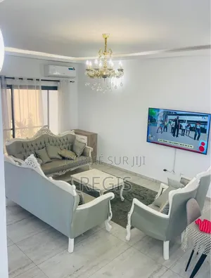 Meublé 5chbre Maison dans Regis, Cocody à Louer