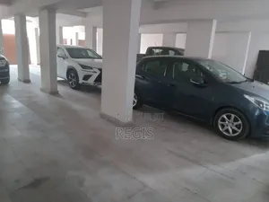2chbre Appartement dans Regis, Cocody à Louer