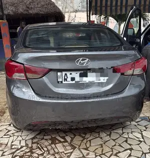 Hyundai Elantra Limited 4dr Sedan (1.8L 4cyl 6A) 2014 Gris