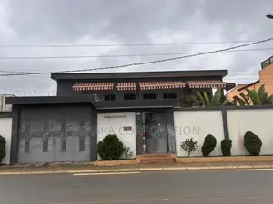 6chbre Duplex dans Beraka Corporation, Bingerville à Louer