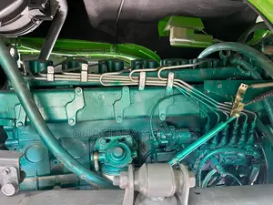 Camion Bennes 8*4 Nx