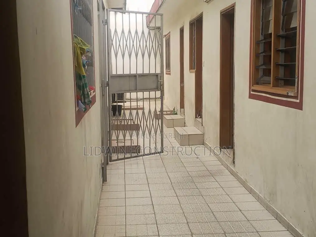 3chbre Villa dans Songon à Vendre