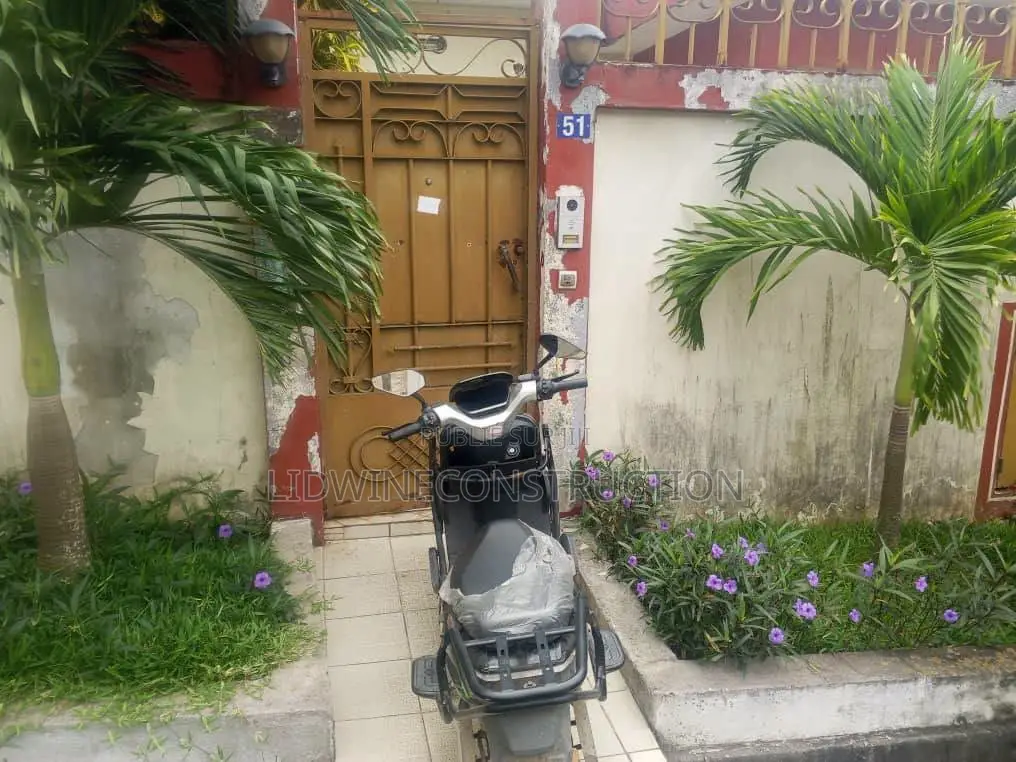 3chbre Villa dans Songon à Vendre