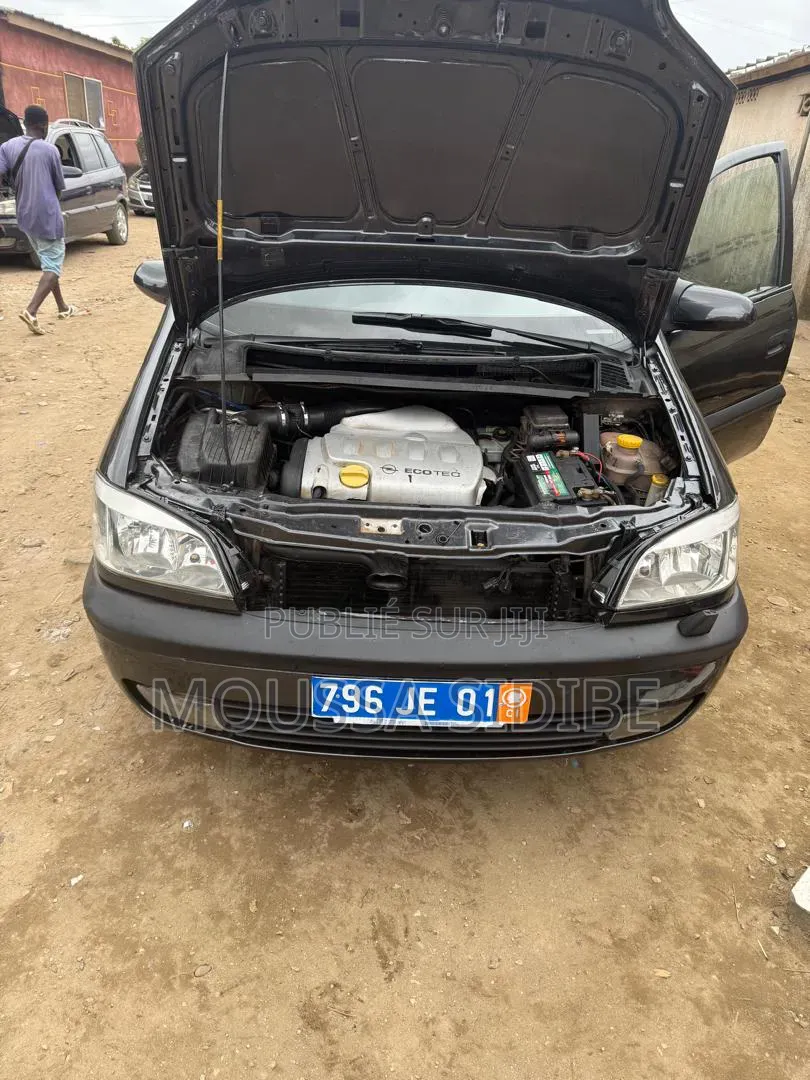 Opel Astra 2006 Noir