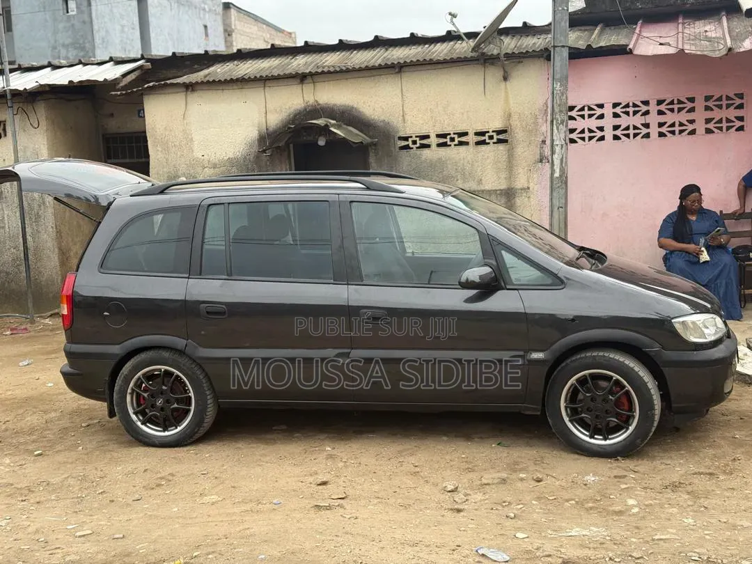 Opel Astra 2006 Noir