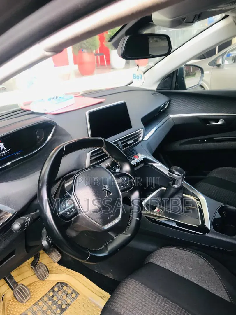 Peugeot 3008 2019 Gris