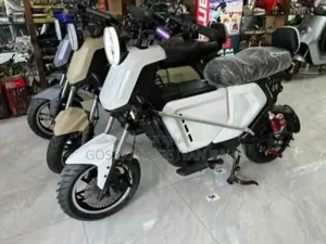 Nouveau Yamaha DT175 2026 Noir