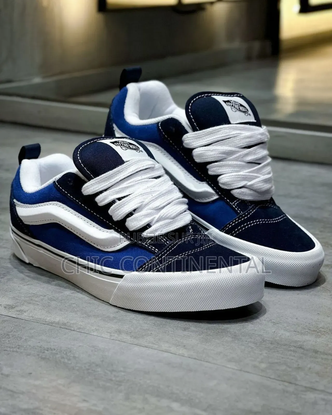 Vans Knu Skool a Semelle Simple Et Grosse