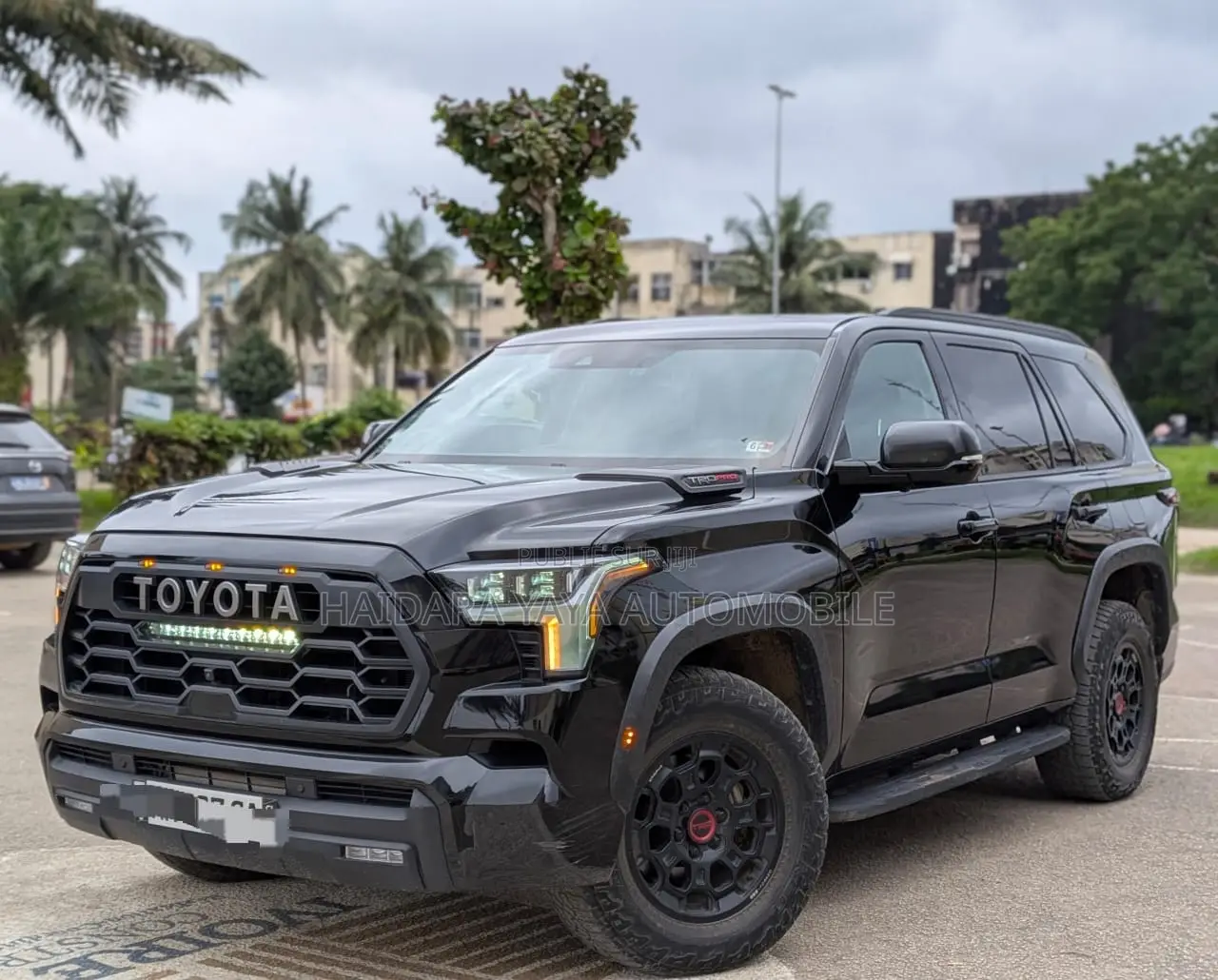 Toyota Sequoia 2025 Noir