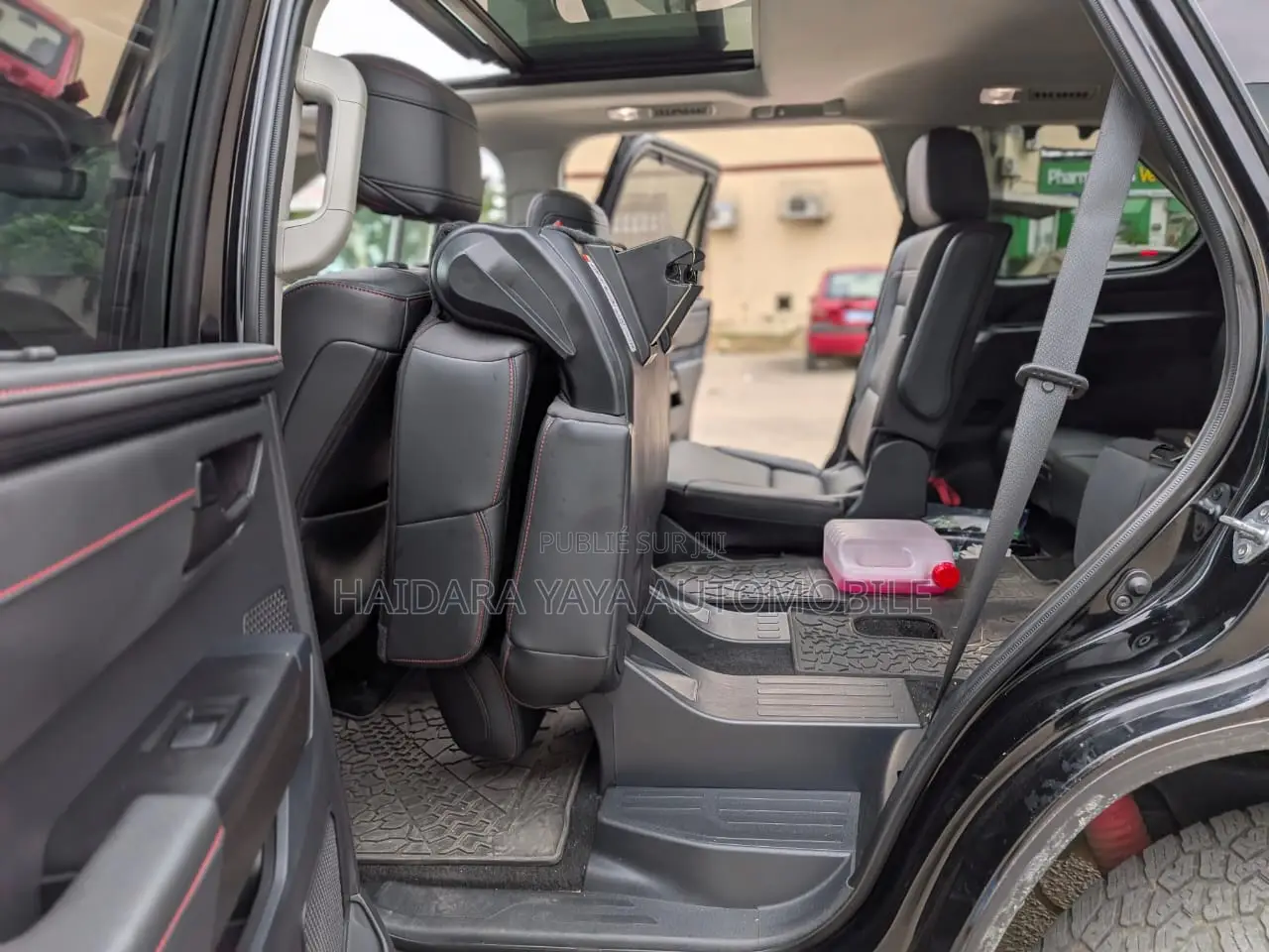 Toyota Sequoia 2025 Noir
